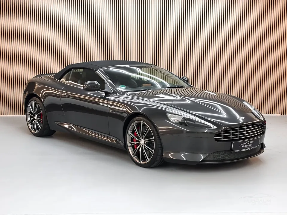 Aston Martin DB9