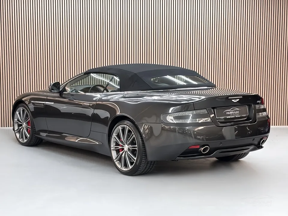 Aston Martin DB9