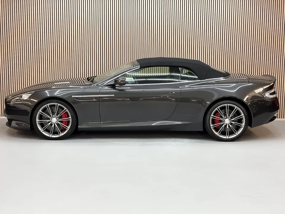 Aston Martin DB9