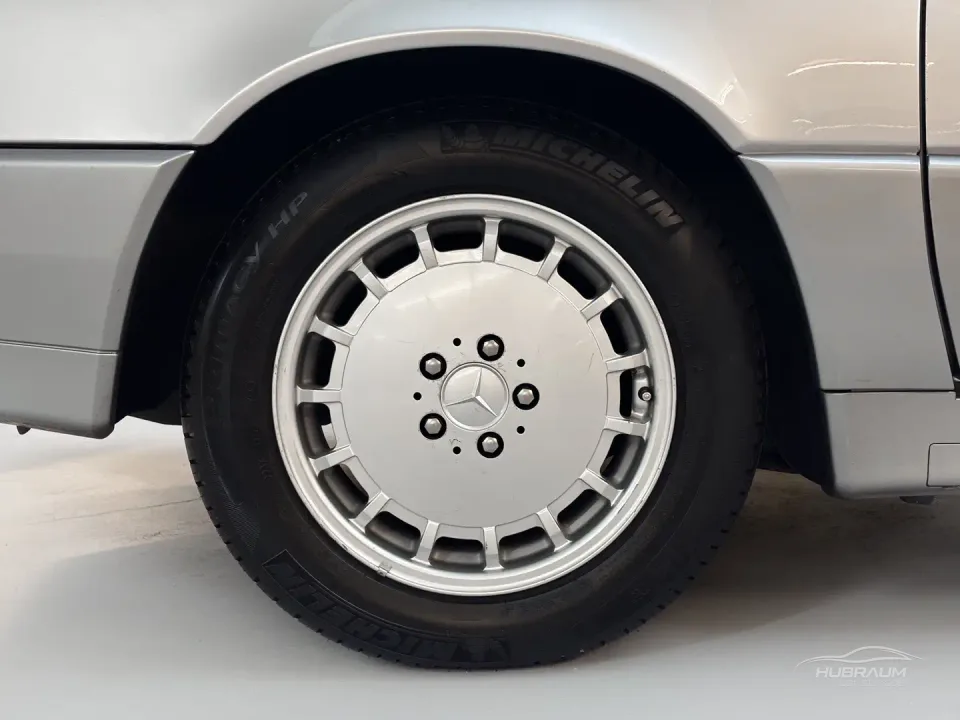 Mercedes-Benz SL 300