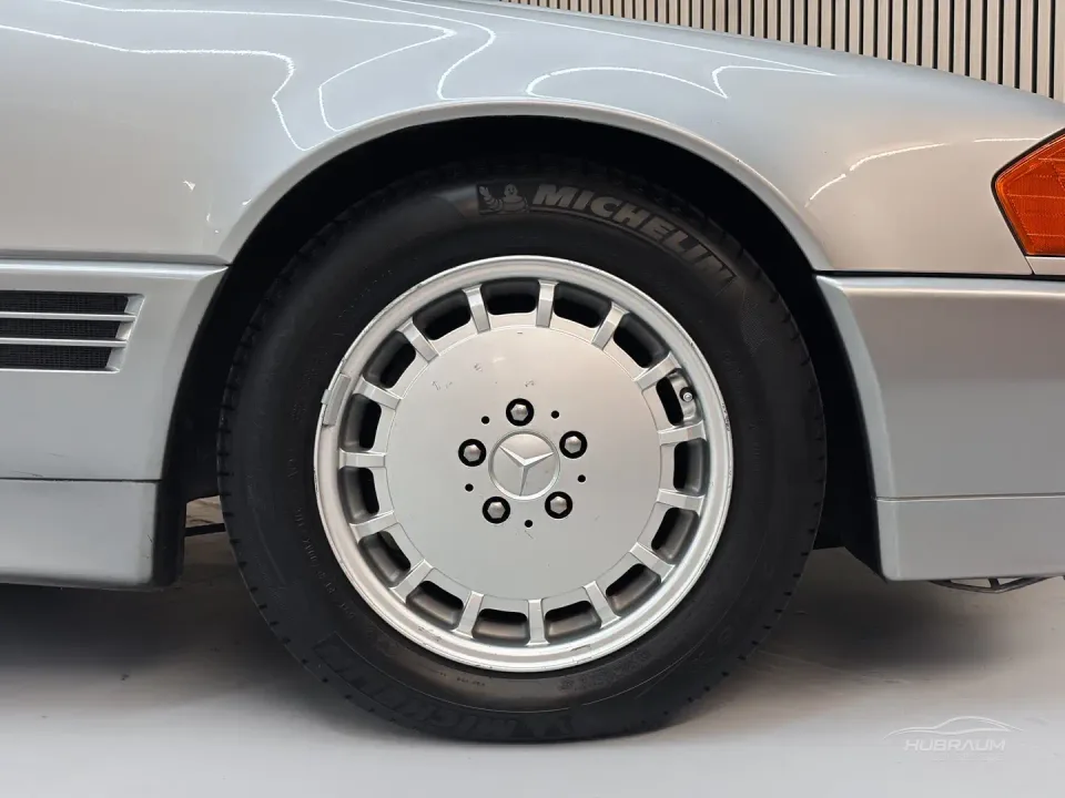 Mercedes-Benz SL 300
