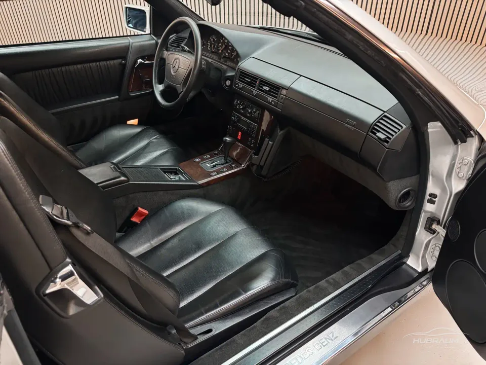 Mercedes-Benz SL 300