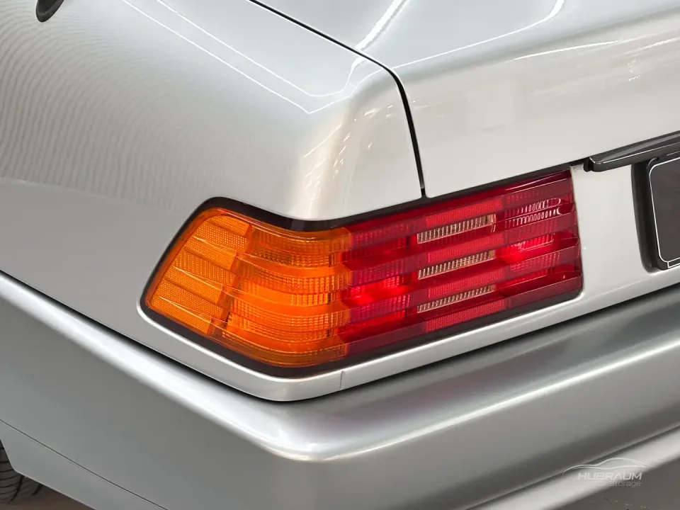 Mercedes-Benz SL 300