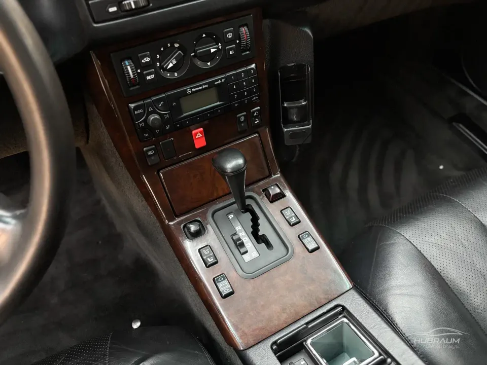 Mercedes-Benz SL 300
