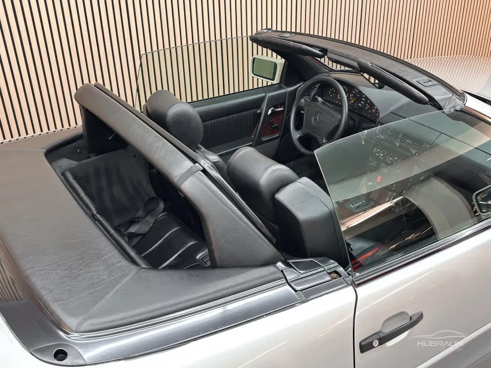 Mercedes-Benz SL 300