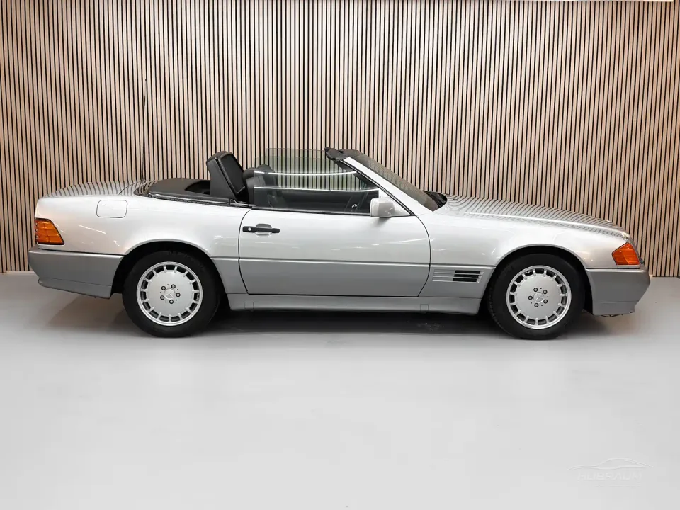 Mercedes-Benz SL 300